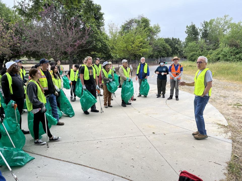 group presentation before heading out